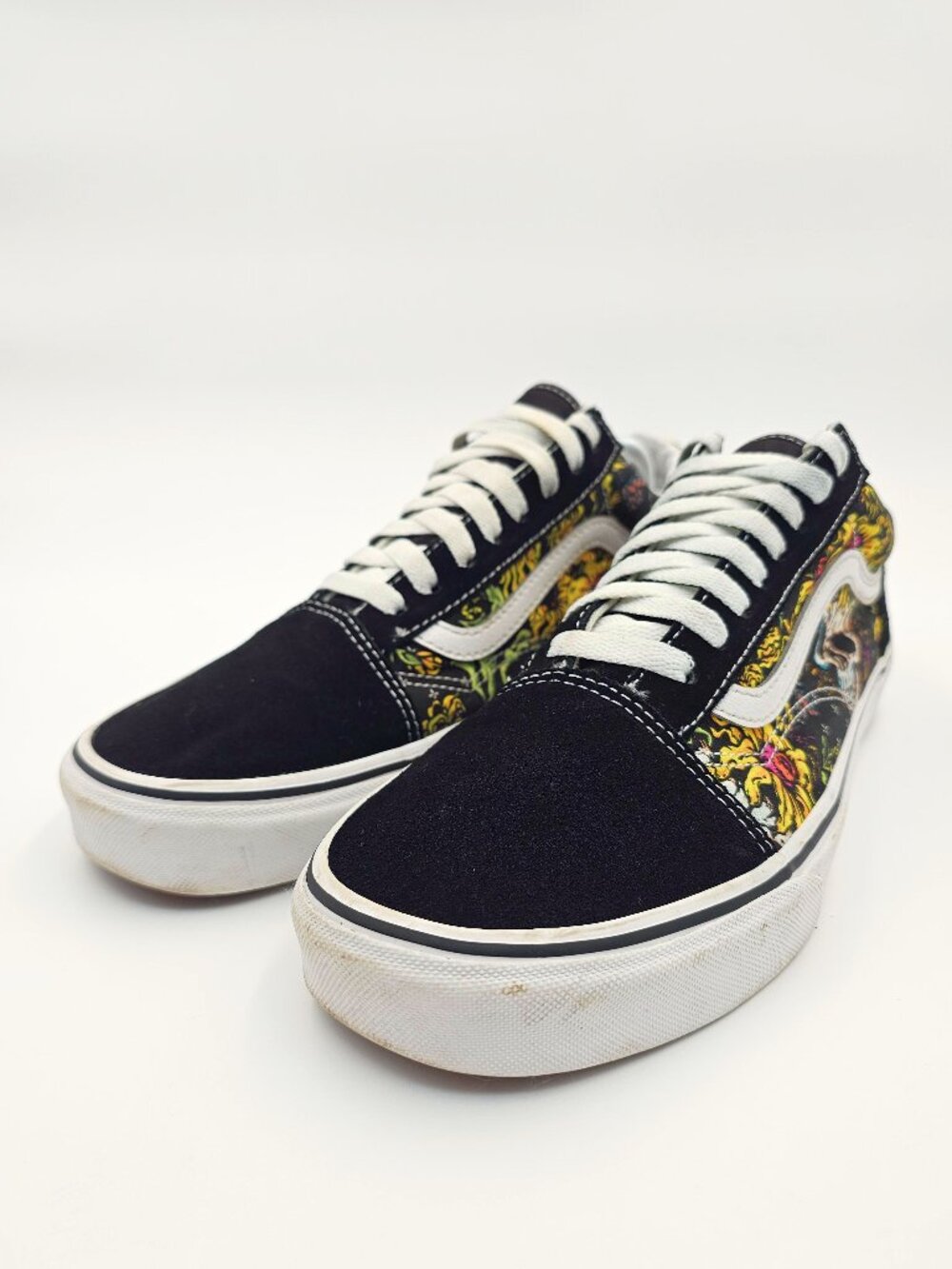 VANS Old School Beauty Skull Floral Black Skate Shoes Sneakers Men's Size 9.5